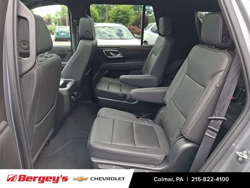 Certified 2022 Chevrolet Tahoe Z71 w/ Luxury Package AWD/4WD image 14