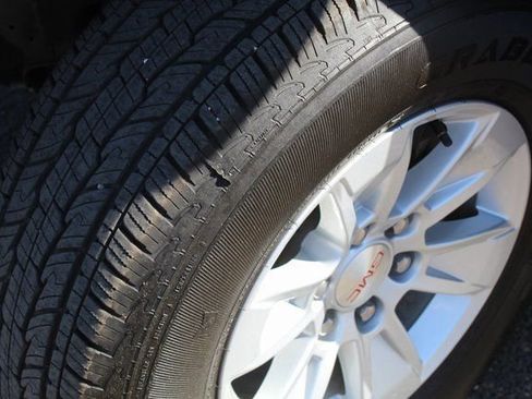 Used 2025 GMC Sierra 1500 Pro w/ Pro Value Package image 11