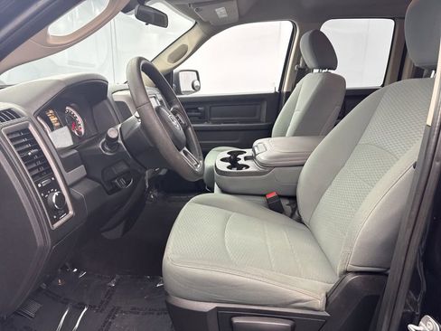 Used 2017 RAM 1500 ST w/ SXT Appearance Group AWD/4WD image 13