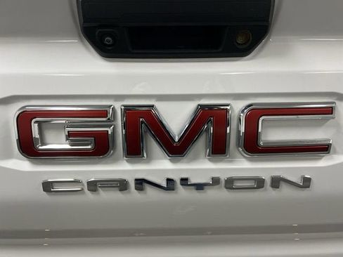 Used 2024 GMC Canyon AT4X w/ AT4X AEV Edition image 30