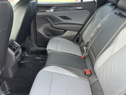 New 2026 Volkswagen Tiguan SE R-Line image 28