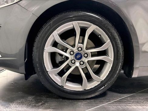 Used 2019 Ford Fusion SEL image 9