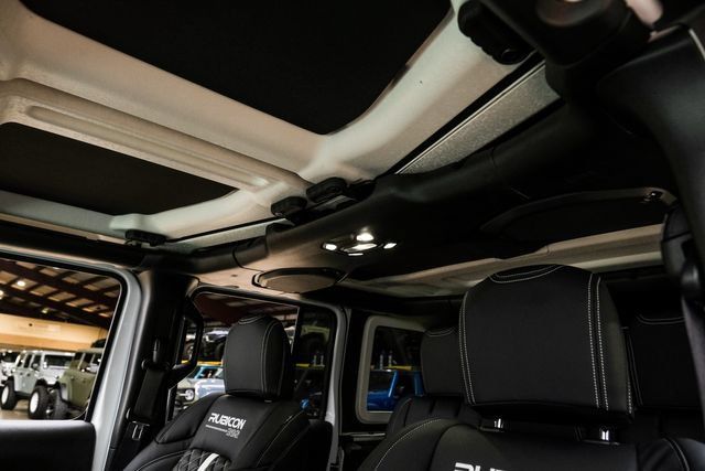 Used 2022 Jeep Wrangler Unlimited Rubicon w/ Trailer Tow Package AWD/4WD image 19