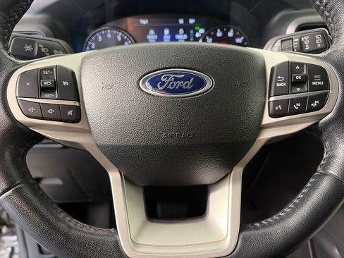 Certified 2022 Ford Explorer XLT AWD/4WD image 16