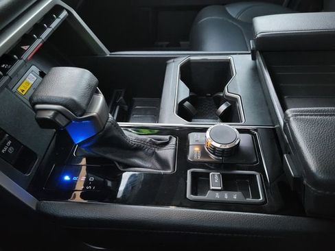 Used 2024 Toyota Tundra Limited image 20