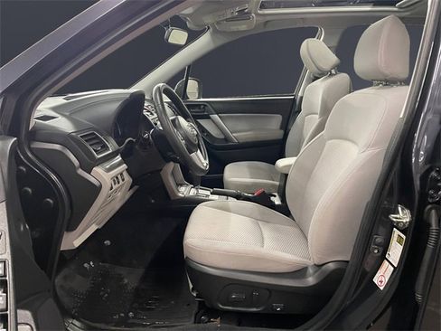 Used 2018 Subaru Forester 2.5i Premium image 9