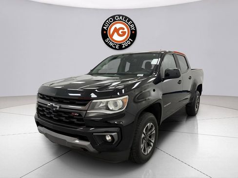 Used 2022 Chevrolet Colorado Z71 w/ Safety Package RWD image 3