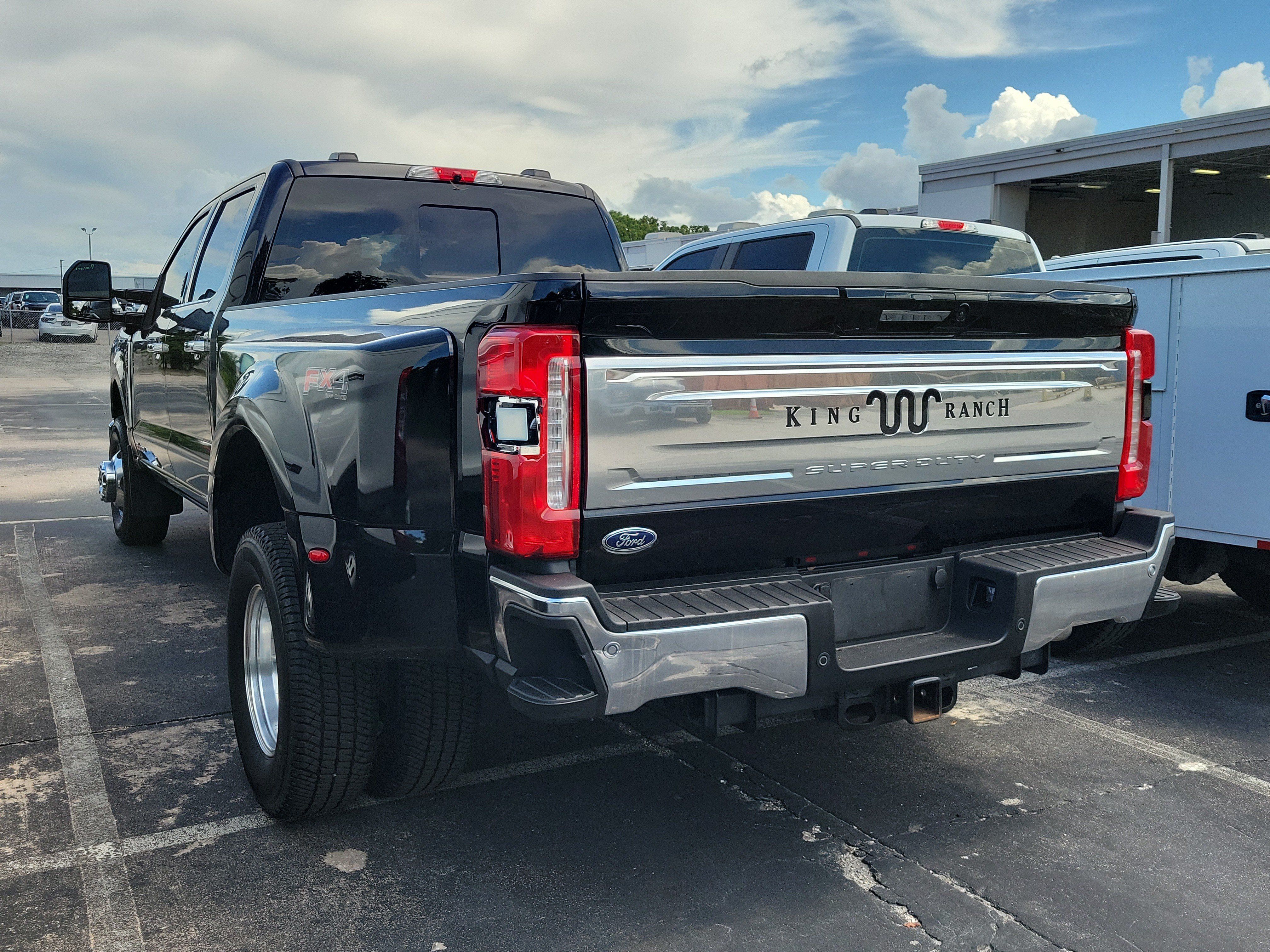 Used 2024 Ford F350 King Ranch w/ Chrome Package AWD/4WD image 4