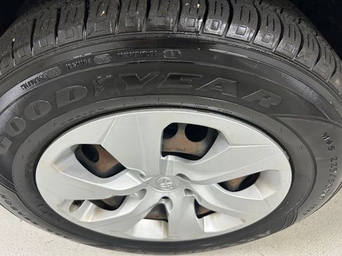 Used 2019 Toyota RAV4 LE w/ All Weather Liner Package AWD/4WD image 9