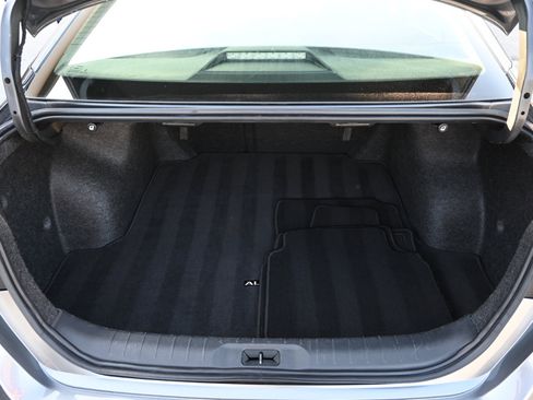 Used 2024 Nissan Altima 2.5 SV image 22