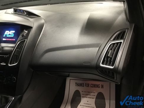 Used 2016 Ford Focus RS image 36