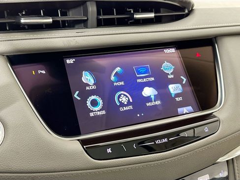 Used 2017 Cadillac XT5 Luxury w/ Driver Awareness Package FWD image 15