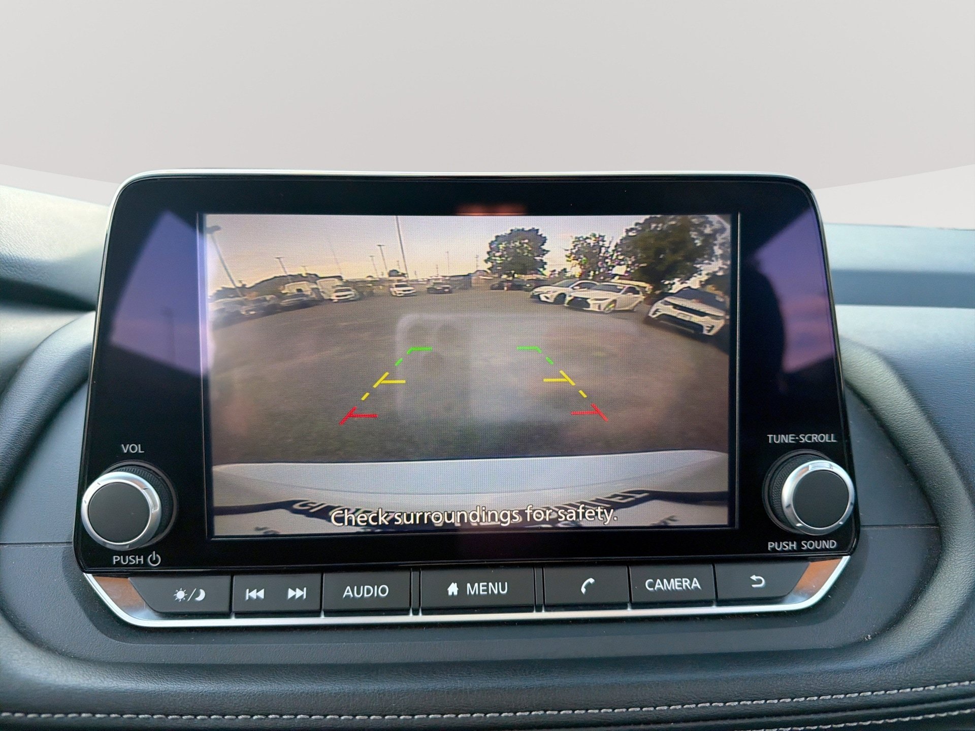 Used 2025 Nissan Rogue SV AWD/4WD image 23