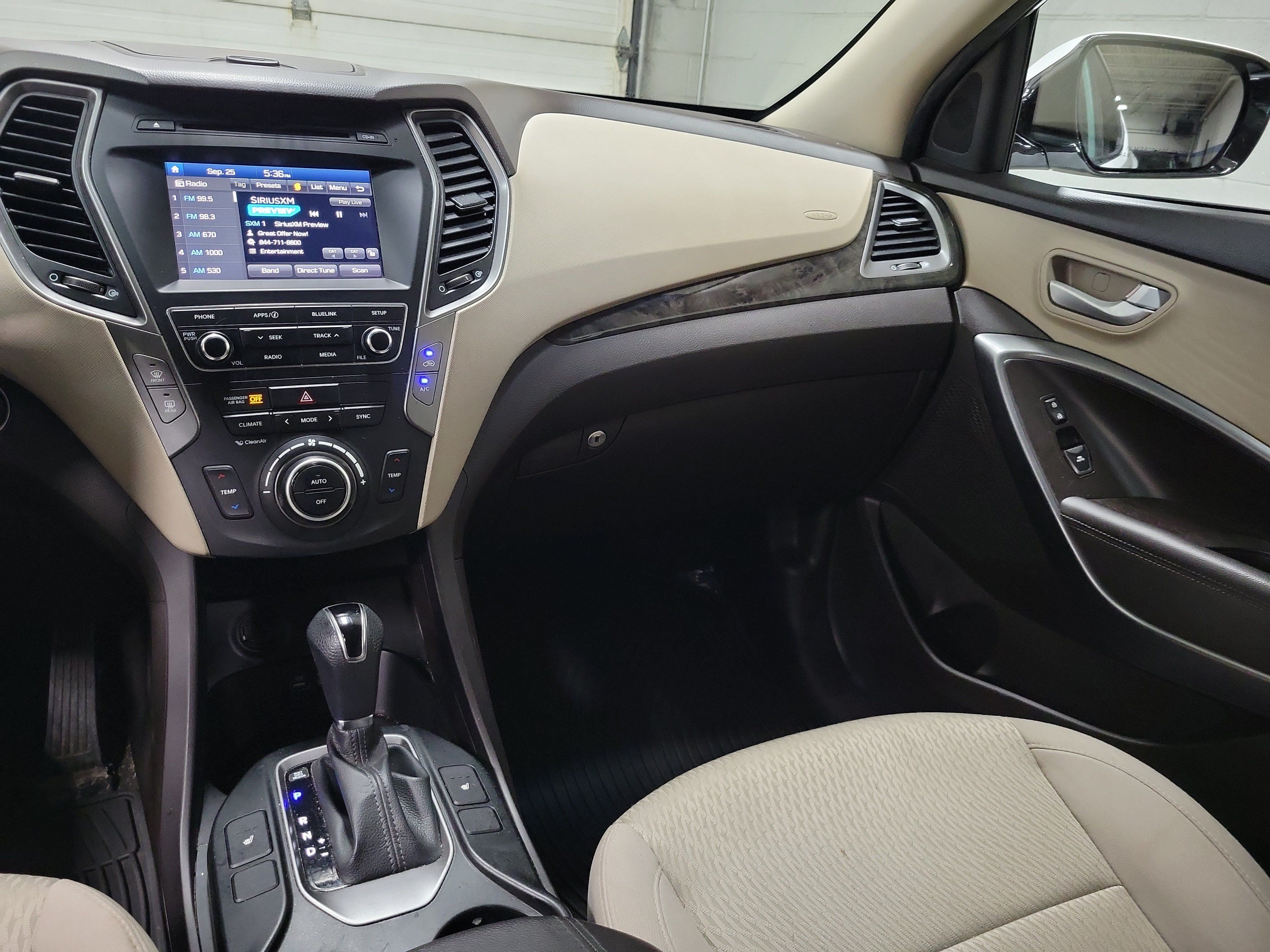 Used 2017 Hyundai Santa Fe Sport w/ 2.4L Value Package 06 FWD image 14