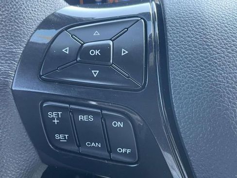 Used 2018 Ford Explorer XLT w/ Equipment Group 202A FWD image 25