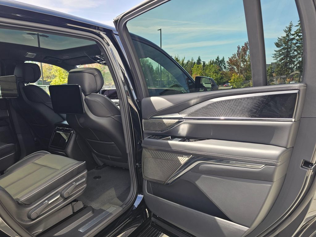 New 2026 Cadillac Escalade IQ Sport 2 AWD/4WD image 15
