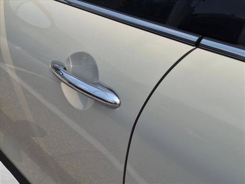 Used 2021 MINI Cooper 4-Door Hardtop FWD image 14