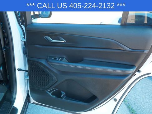 Used 2023 Jeep Grand Cherokee L Laredo image 24