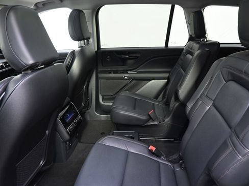 New 2026 Lincoln Aviator Reserve w/ Jet Appearance Package AWD/4WD image 21