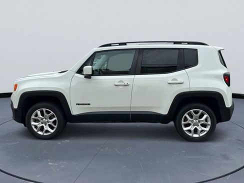 Used 2016 Jeep Renegade Latitude image 8