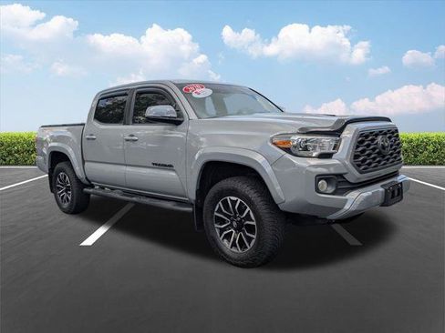 Certified 2020 Toyota Tacoma TRD Sport w/ TRD Premium Sport Package AWD/4WD image 2