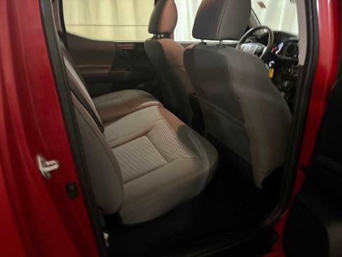 Certified 2022 Toyota Tacoma SR image 24