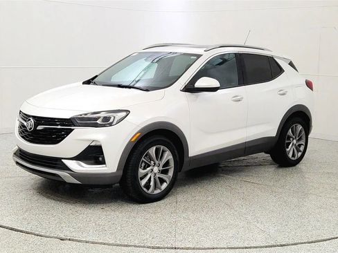 Used 2023 Buick Encore GX Essence w/ Experience Buick Package FWD image 3