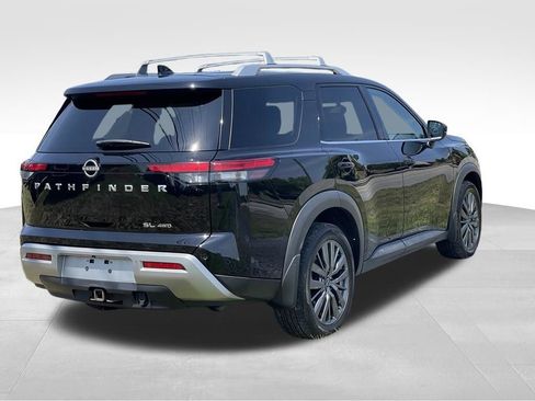 Certified 2023 Nissan Pathfinder SL w/ SL Premium Package AWD/4WD image 4