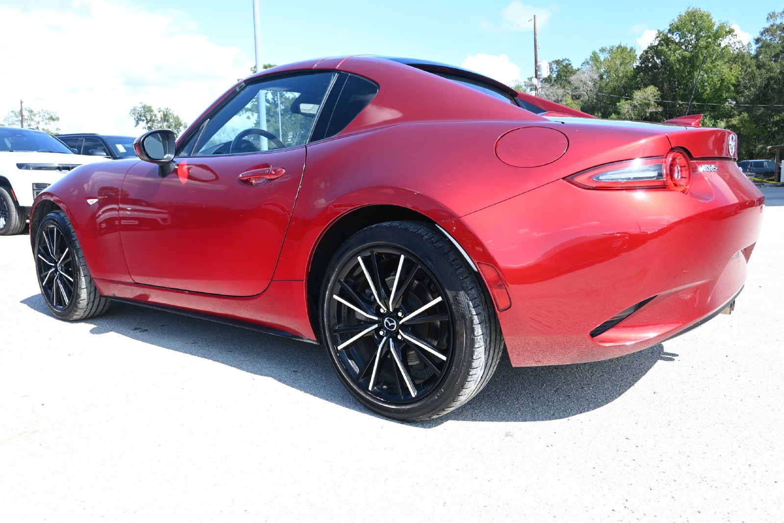 Used 2024 MAZDA MX-5 Miata RF Grand Touring RWD image 4