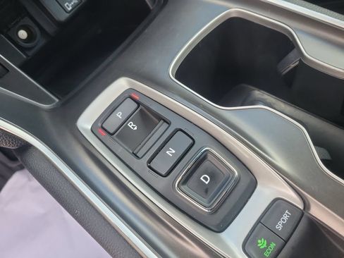 Used 2019 Honda Accord Sport image 27