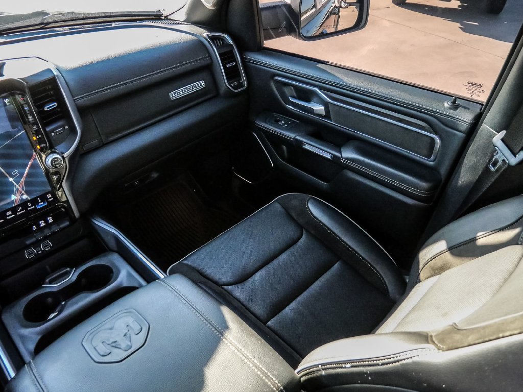 Used 2025 RAM 1500 Laramie w/ Sport Appearance Package AWD/4WD image 32