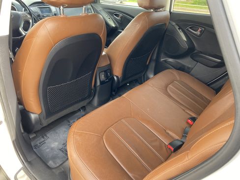 Used 2015 Hyundai Tucson Limited image 19