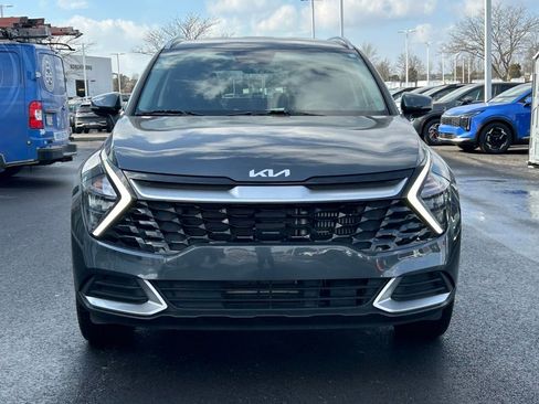Used 2023 Kia Sportage EX image 2