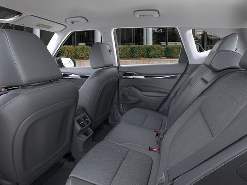 New 2026 Kia Seltos S FWD image 19