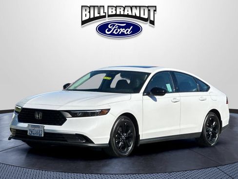Used 2025 Honda Accord SE image 7