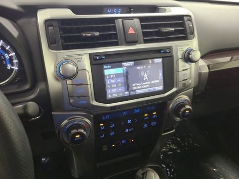 Used 2017 Toyota 4Runner Limited AWD/4WD image 29