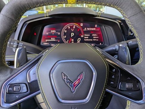 Used 2021 Chevrolet Corvette Stingray Premium Conv w/ Z51 Performance Package image 22