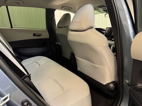 Used 2025 Toyota Corolla Cross L image 23