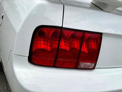 Used 2007 Ford Mustang GT image 24