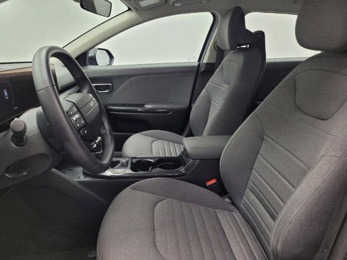 Used 2025 Kia K4 EX FWD image 17