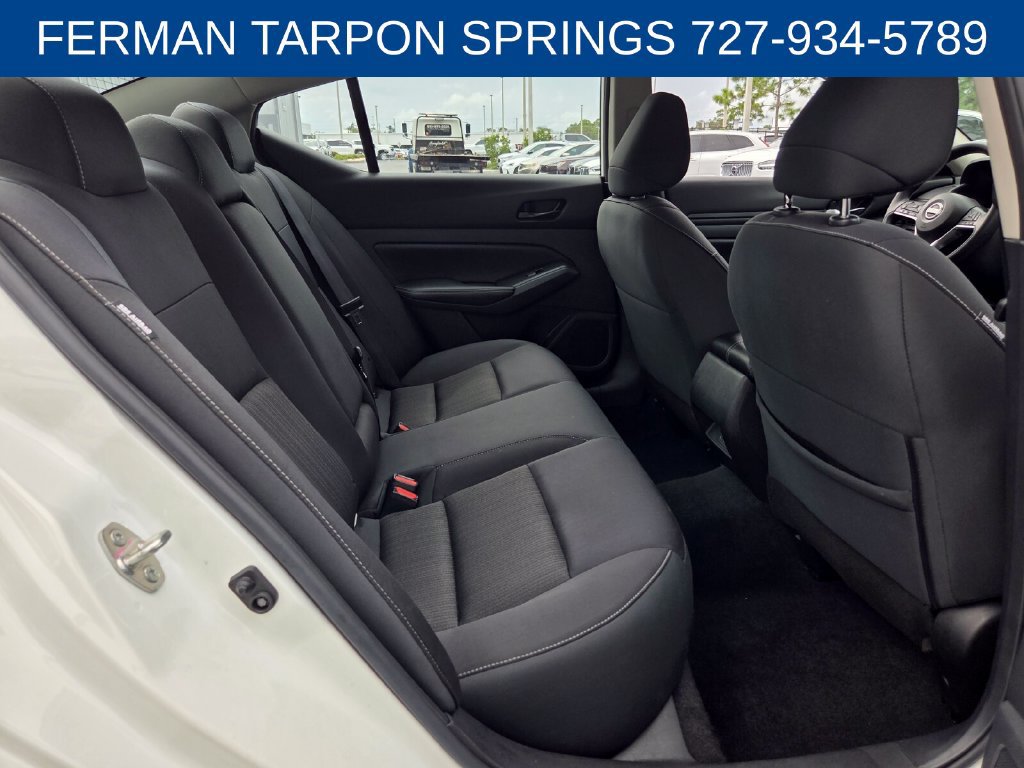 Used 2025 Nissan Altima 2.5 SV FWD image 17