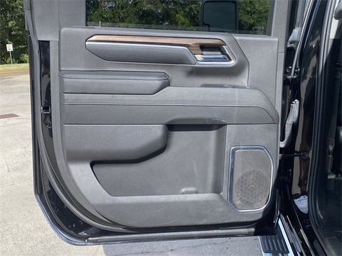 Used 2024 Chevrolet Silverado 2500 LT image 34