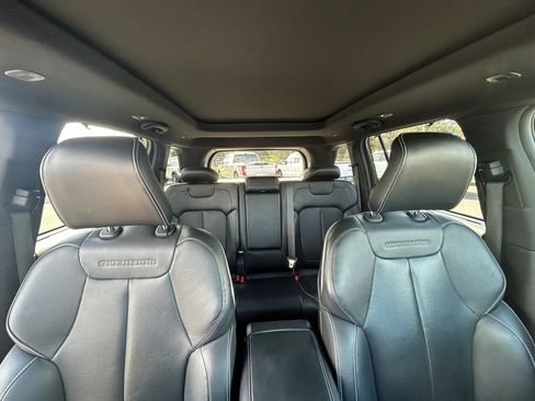 Used 2023 Jeep Grand Cherokee Overland w/ Advanced Protech Group III AWD/4WD image 28