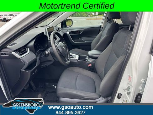 Used 2023 Toyota RAV4 LE FWD image 11