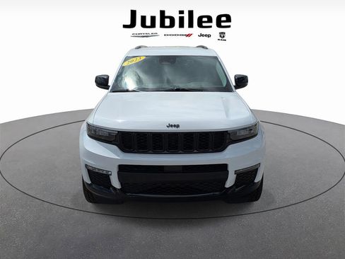 Used 2023 Jeep Grand Cherokee L Limited w/ Black Appearance Package image 2
