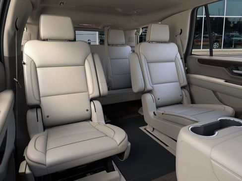 New 2026 GMC Yukon Denali AWD/4WD image 17