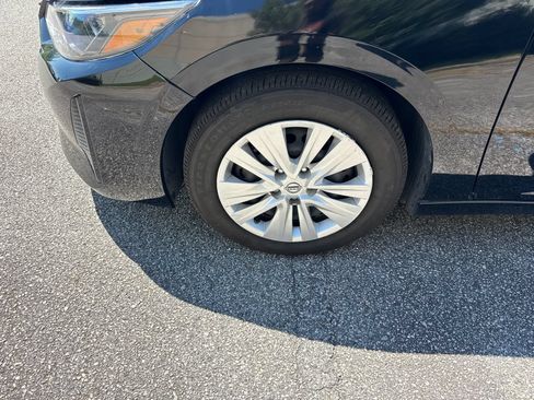 Used 2024 Nissan Sentra S FWD image 11