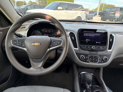 Used 2024 Chevrolet Malibu LT FWD image 23