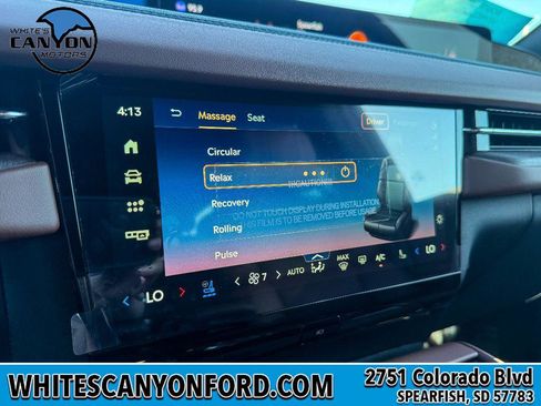 New 2026 Lincoln Navigator L Reserve AWD/4WD image 17