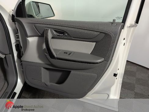 Used 2014 GMC Acadia SLT image 44